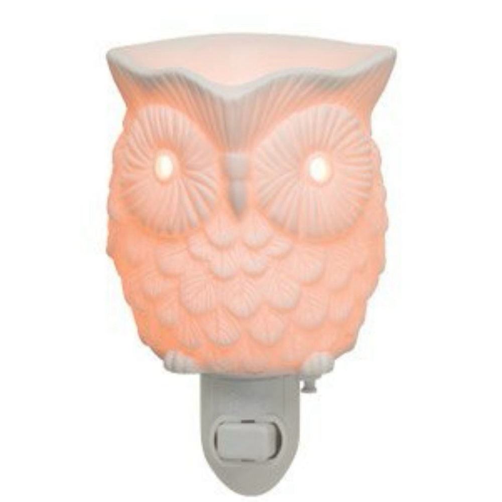 Scentsy Cream Owl Night Light never used in original box